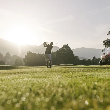 2025-tvb-kitzbuehel-sommer-golf-daniel-zangerl-west-550-2